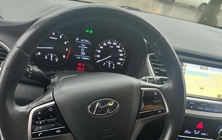 Hyundai Solaris II рестайлинг, 2017 год, 1 350 000 рублей, 18 фотография