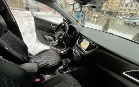 Hyundai Solaris II рестайлинг, 2017 год, 1 350 000 рублей, 12 фотография