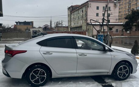 Hyundai Solaris II рестайлинг, 2017 год, 1 350 000 рублей, 13 фотография