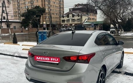 Hyundai Solaris II рестайлинг, 2017 год, 1 350 000 рублей, 9 фотография