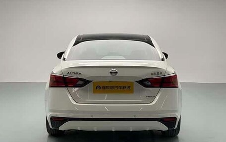 Nissan Altima VI (L34), 2022 год, 2 100 000 рублей, 5 фотография