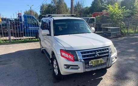 Mitsubishi Pajero IV, 2015 год, 2 000 000 рублей, 1 фотография