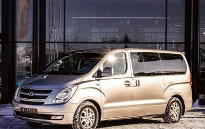 Hyundai Grand Starex Grand Starex I рестайлинг 2, 2011 год, 1 695 000 рублей, 1 фотография