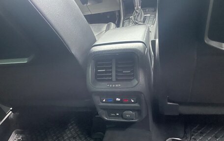 Volkswagen Tiguan II, 2018 год, 2 450 000 рублей, 4 фотография