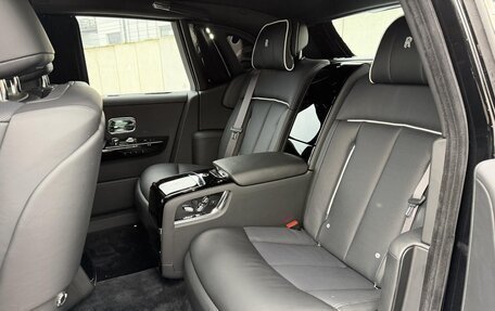 Rolls-Royce Phantom VIII, 2025 год, 72 700 000 рублей, 13 фотография