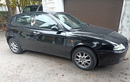 Alfa Romeo 147 I рестайлинг, 2003 год, 390 000 рублей, 3 фотография