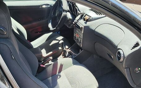 Alfa Romeo 147 I рестайлинг, 2003 год, 390 000 рублей, 14 фотография