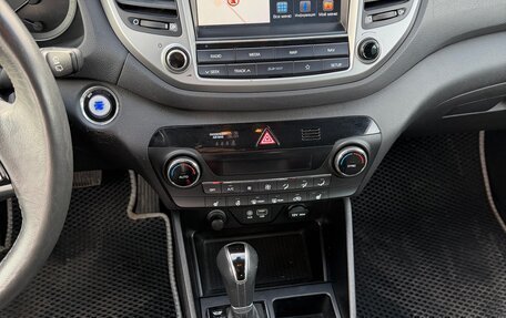 Hyundai Tucson III, 2018 год, 2 100 000 рублей, 10 фотография