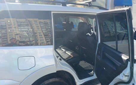 Mitsubishi Pajero IV, 2015 год, 2 000 000 рублей, 6 фотография