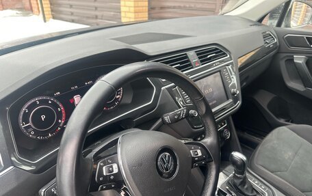 Volkswagen Tiguan II, 2017 год, 2 300 000 рублей, 5 фотография