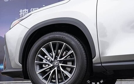 Lexus NX, 2025 год, 6 065 000 рублей, 8 фотография