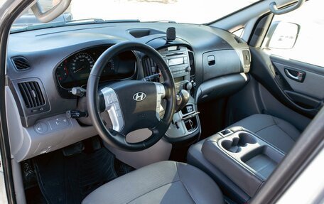 Hyundai Grand Starex Grand Starex I рестайлинг 2, 2011 год, 1 695 000 рублей, 13 фотография