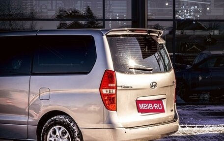 Hyundai Grand Starex Grand Starex I рестайлинг 2, 2011 год, 1 695 000 рублей, 10 фотография