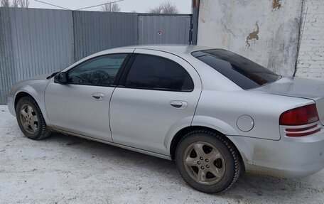 Dodge Stratus II, 2005 год, 350 000 рублей, 1 фотография