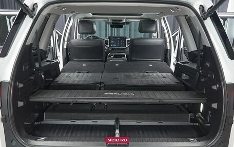 Toyota Sequoia, 2023 год, 10 900 000 рублей, 30 фотография