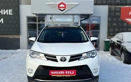 Toyota RAV4, 2014 год, 1 990 000 рублей, 2 фотография