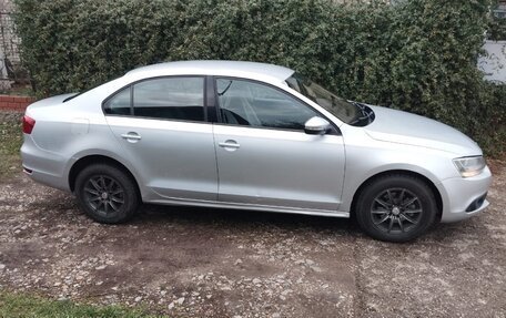 Volkswagen Jetta VI, 2012 год, 960 000 рублей, 2 фотография