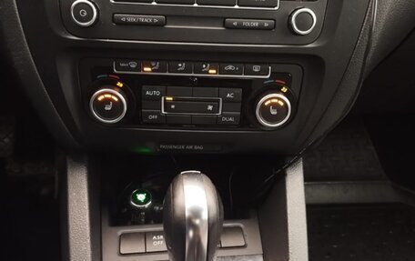 Volkswagen Jetta VI, 2012 год, 960 000 рублей, 6 фотография