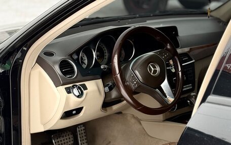 Mercedes-Benz C-Класс, 2011 год, 1 500 000 рублей, 7 фотография