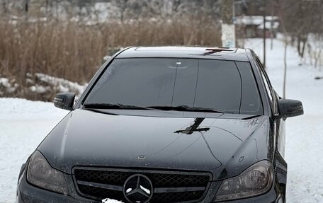 Mercedes-Benz C-Класс, 2011 год, 1 500 000 рублей, 2 фотография