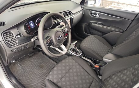 KIA Rio IV, 2018 год, 1 550 000 рублей, 8 фотография