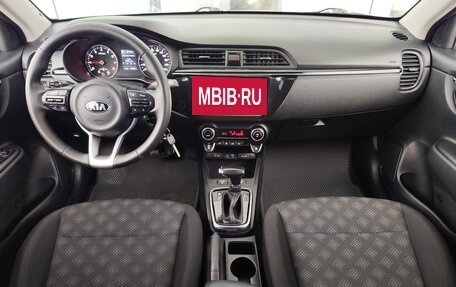 KIA Rio IV, 2018 год, 1 550 000 рублей, 9 фотография