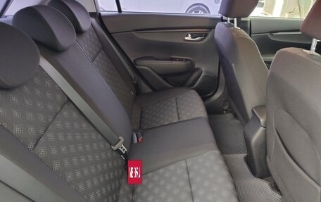 KIA Rio IV, 2018 год, 1 550 000 рублей, 26 фотография