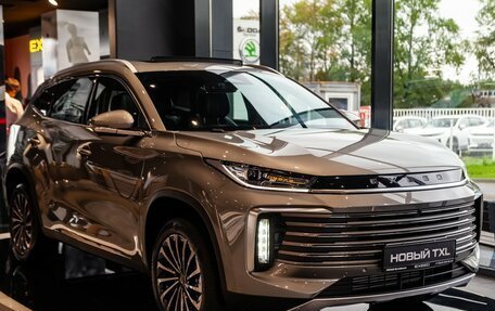 CheryExeed TXL, 2024 год, 3 650 000 рублей, 3 фотография