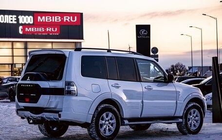 Mitsubishi Pajero IV, 2015 год, 2 295 000 рублей, 6 фотография