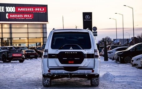 Mitsubishi Pajero IV, 2015 год, 2 295 000 рублей, 5 фотография