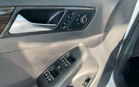 Volkswagen Jetta VI, 2015 год, 999 000 рублей, 9 фотография