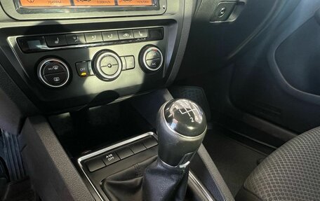 Volkswagen Jetta VI, 2015 год, 999 000 рублей, 15 фотография