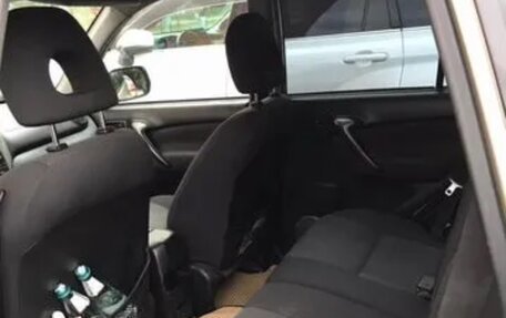 Toyota RAV4, 2004 год, 850 000 рублей, 4 фотография