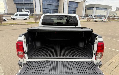 Toyota Hilux VIII, 2016 год, 3 450 000 рублей, 8 фотография