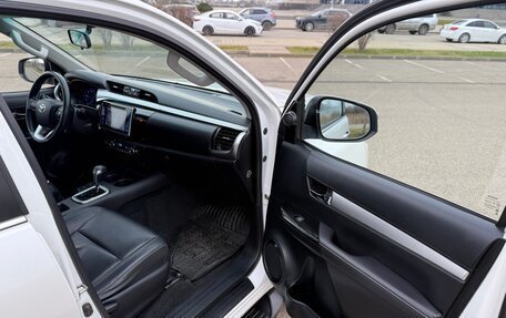 Toyota Hilux VIII, 2016 год, 3 450 000 рублей, 12 фотография