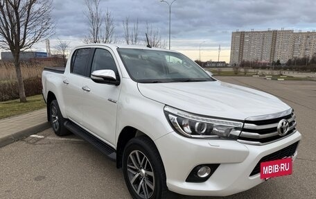 Toyota Hilux VIII, 2016 год, 3 450 000 рублей, 3 фотография