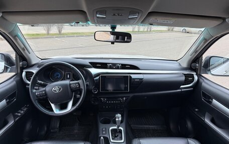 Toyota Hilux VIII, 2016 год, 3 450 000 рублей, 16 фотография