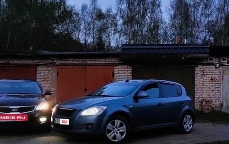 KIA cee'd I рестайлинг, 2009 год, 380 000 рублей, 12 фотография