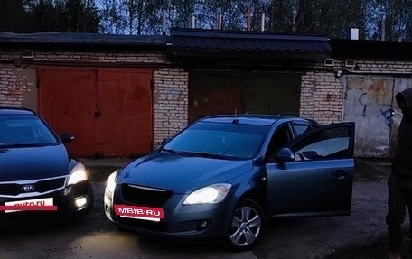 KIA cee'd I рестайлинг, 2009 год, 380 000 рублей, 10 фотография