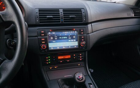 BMW 3 серия, 2004 год, 640 000 рублей, 18 фотография