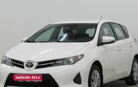Toyota Auris II, 2013 год, 960 000 рублей, 1 фотография