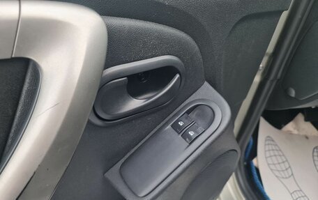 Renault Duster I рестайлинг, 2014 год, 999 000 рублей, 19 фотография