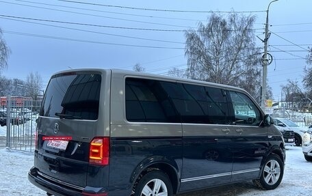 Volkswagen Multivan T6 рестайлинг, 2018 год, 4 500 000 рублей, 4 фотография