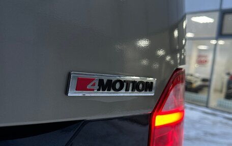 Volkswagen Multivan T6 рестайлинг, 2018 год, 4 500 000 рублей, 25 фотография