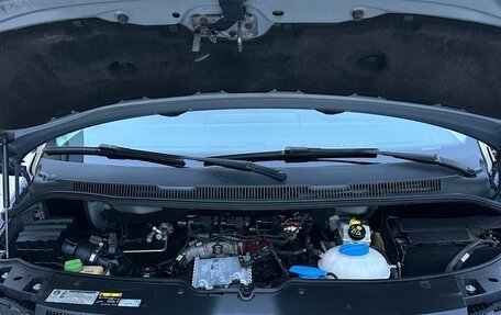 Volkswagen Multivan T6 рестайлинг, 2018 год, 4 500 000 рублей, 28 фотография