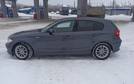 BMW 1 серия, 2008 год, 850 000 рублей, 1 фотография
