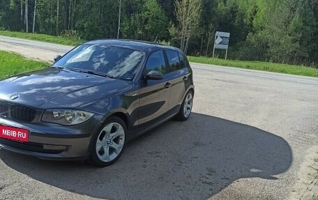 BMW 1 серия, 2008 год, 850 000 рублей, 2 фотография