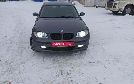BMW 1 серия, 2008 год, 850 000 рублей, 10 фотография