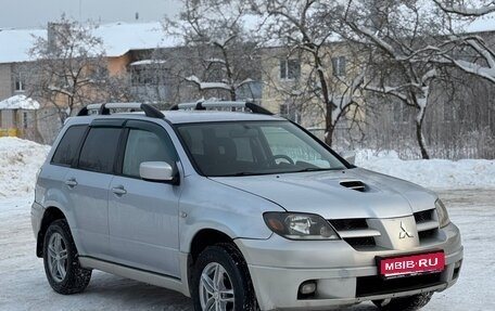 Mitsubishi Outlander III рестайлинг 3, 2004 год, 425 000 рублей, 1 фотография