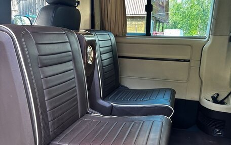 Volkswagen Multivan T5, 2012 год, 2 500 000 рублей, 2 фотография